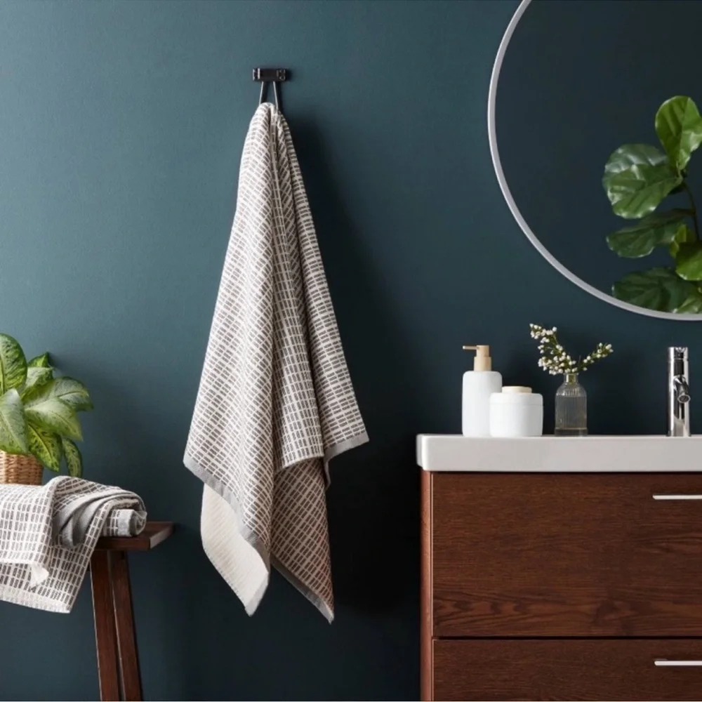 New Threshold Luxury Bath Towel Set Modern Pinstripe 2 30x50 Bath Hook Loops